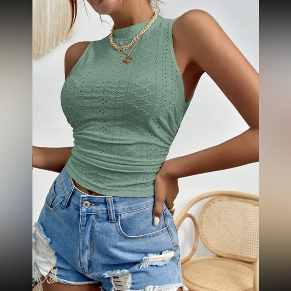 Boho light green fitted eyelet embroidered tank top - Picture 5 of 15